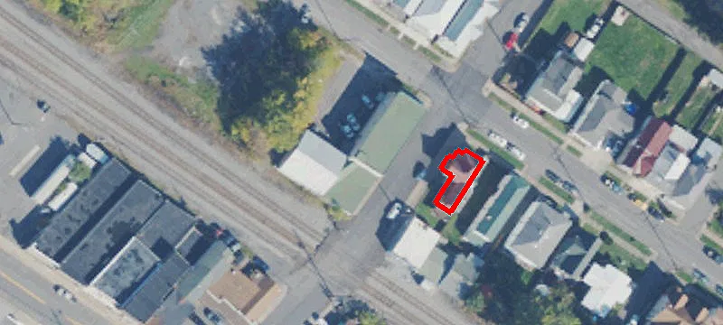 90 Mozelle St