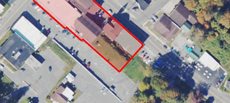 Maple Ave