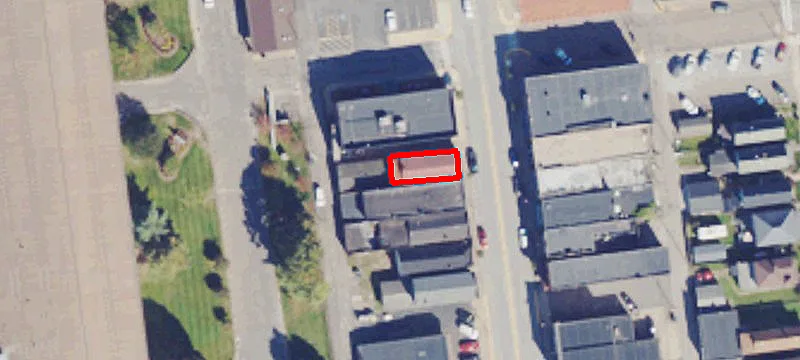 869 Main St