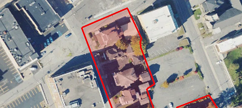 205 Woodlawn Ave
