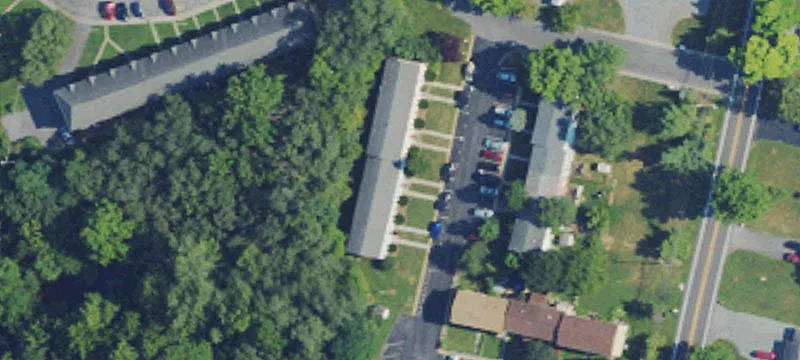 215 Surrey Ct