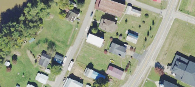 76 Riv St