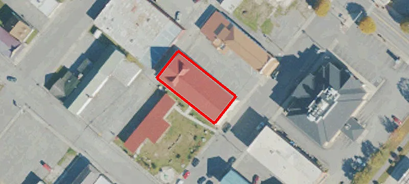 818 3rd Ave