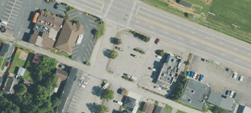Oak St