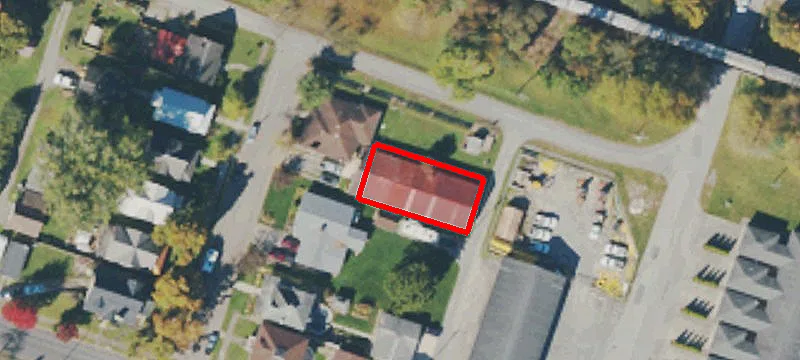 1203 Henry Ave