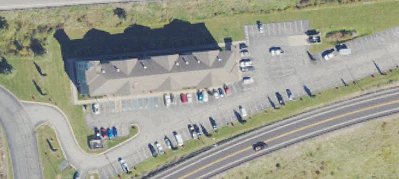 40 Robinson Dr