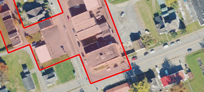 1124 Main St