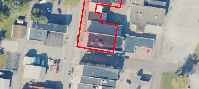 305 Main St