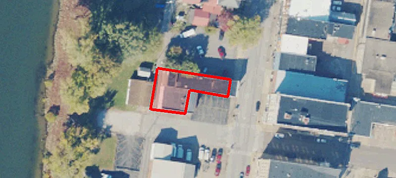 306 Main St