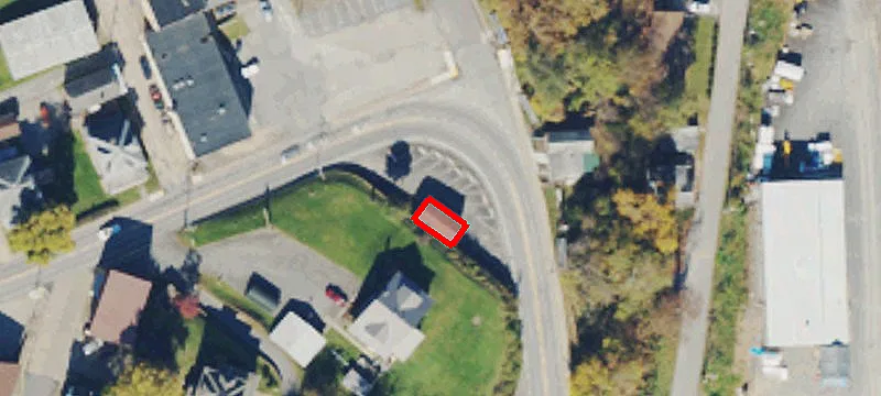 89 Holland Ave