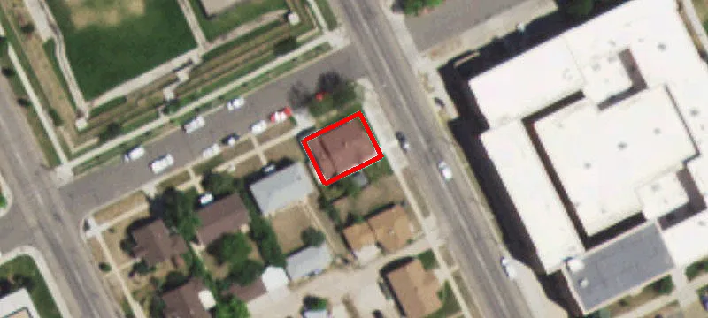 2822 Warren Ave