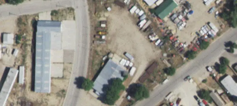372 Cres Dr