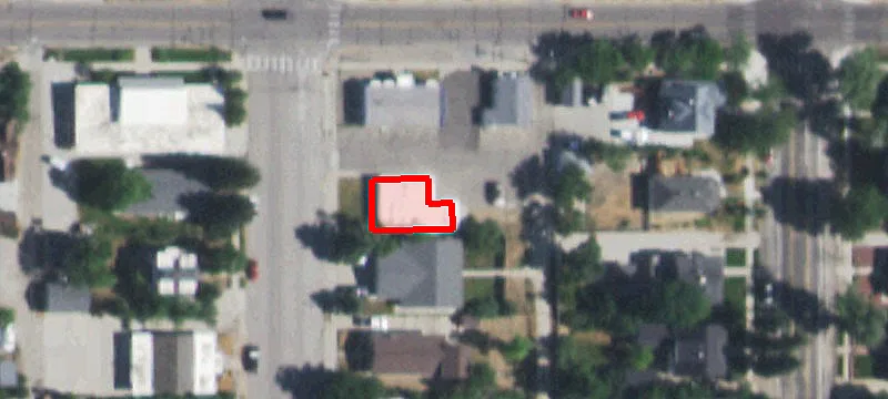 915 David St