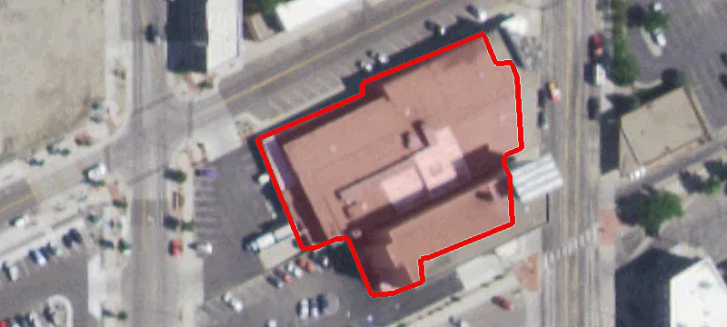 320 Ctr St