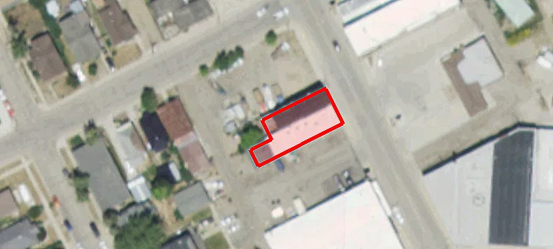 717 Pne Ave
