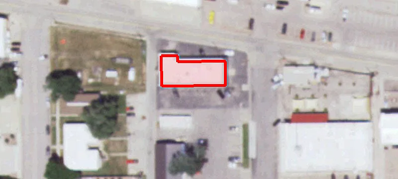 100 Warren Ave