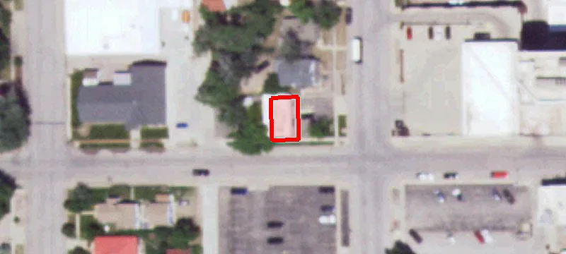210 Warren Ave