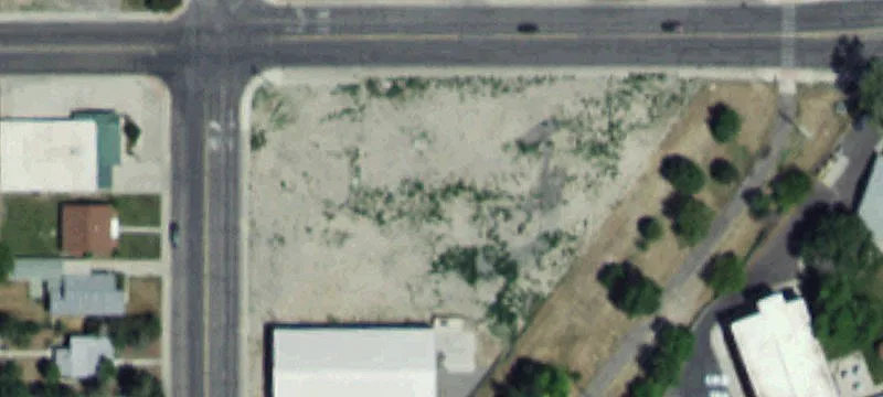 Pershing Ave