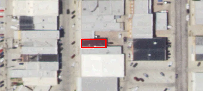 1925 Main St