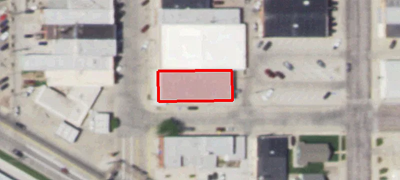 1901 Main St