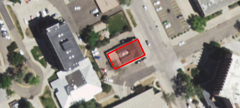 2100 Pioneer Ave