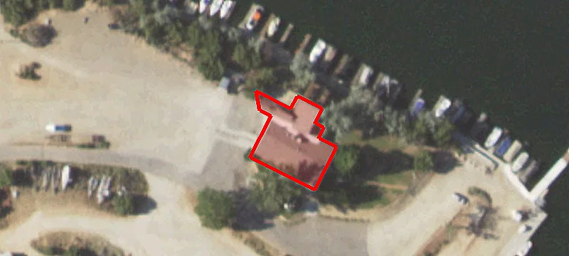 23855 Lakeshore Dr