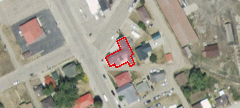 902 Pne Ave
