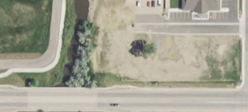 352 Phoenix Ave