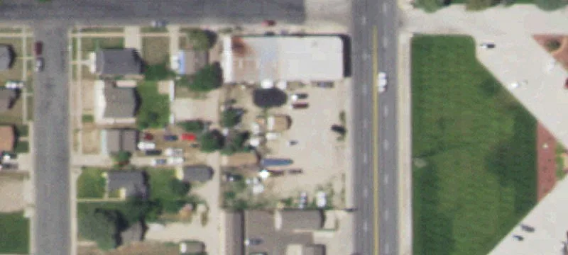 1442 Main St