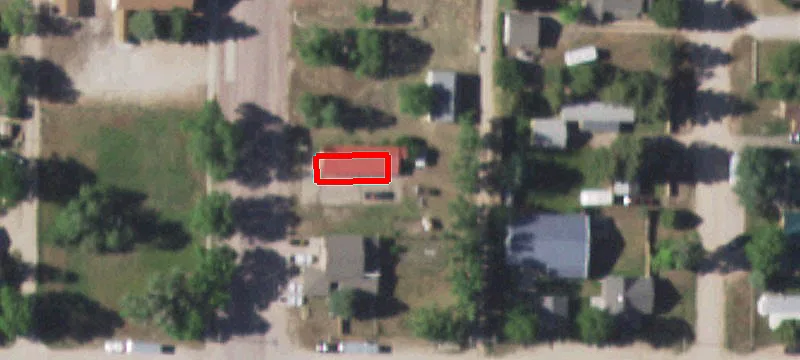 211 Laramie Ave