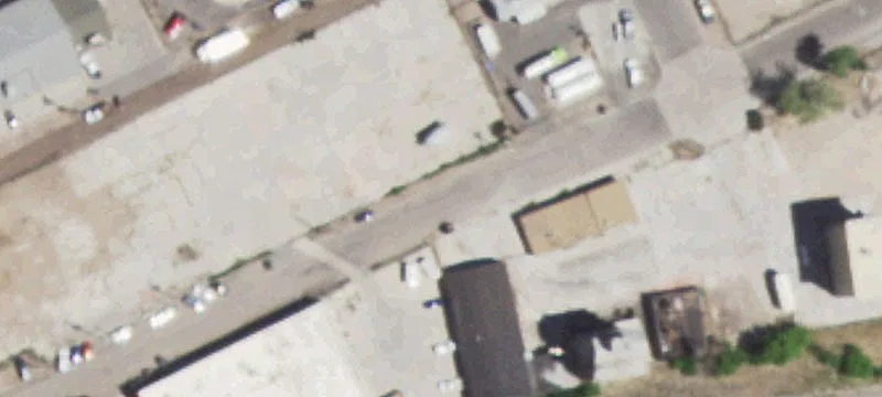 15th St