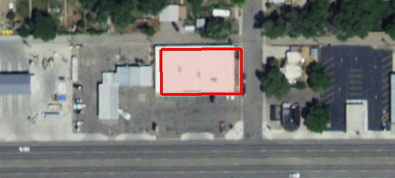 900 Main St
