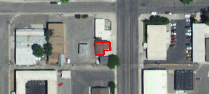 218 Broadway Ave