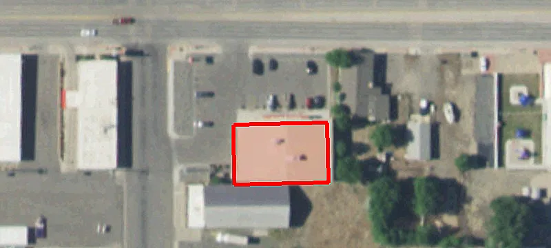 320 Main St