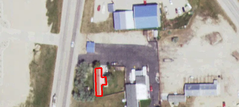 1005 Main St