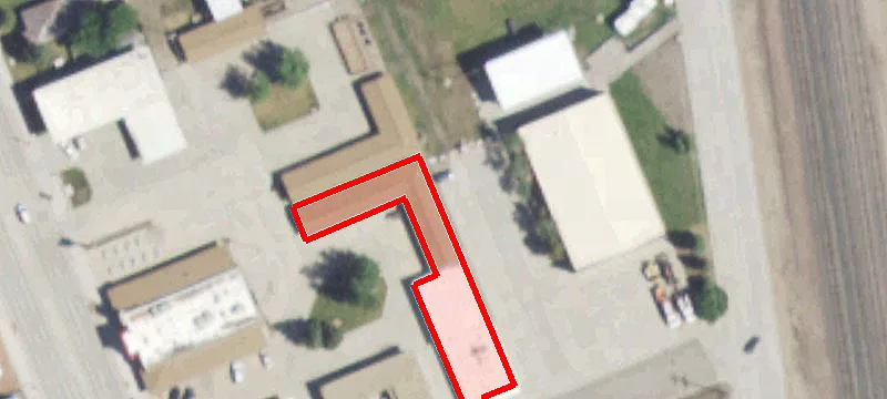 2125 Main St