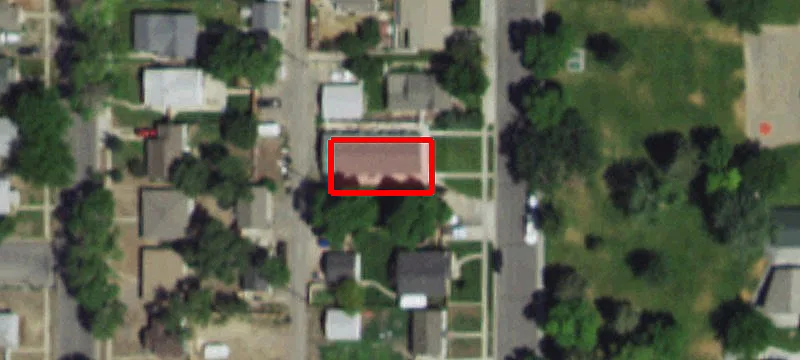 242 Douglas St