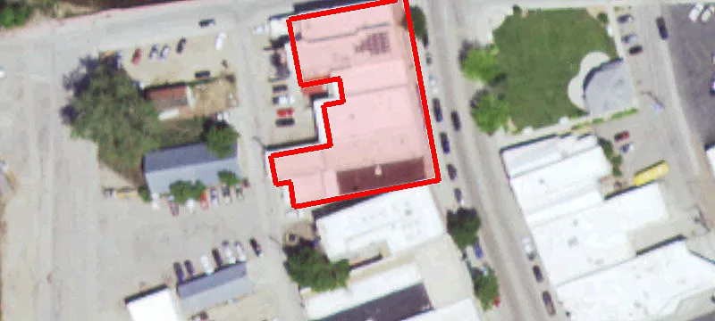 28 Main St
