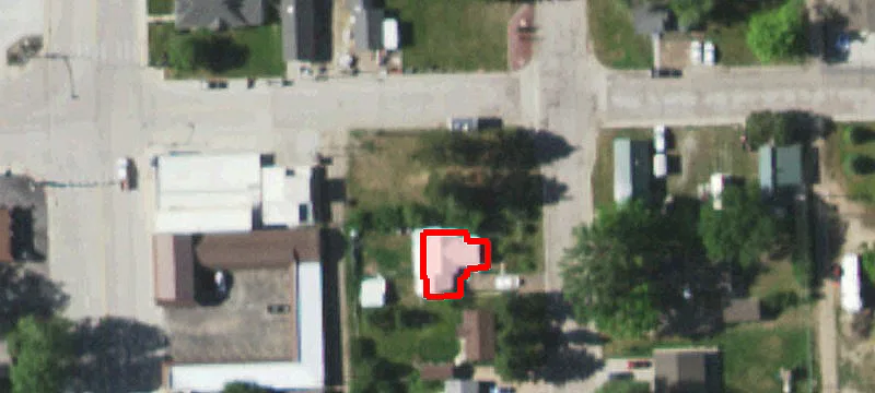 802 Elm St