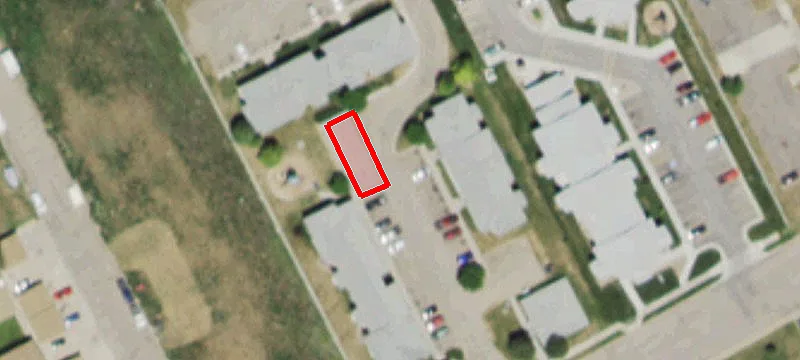96 Hayden Ave