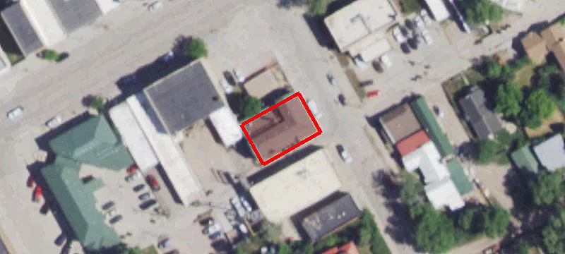 12 Sumner Ave