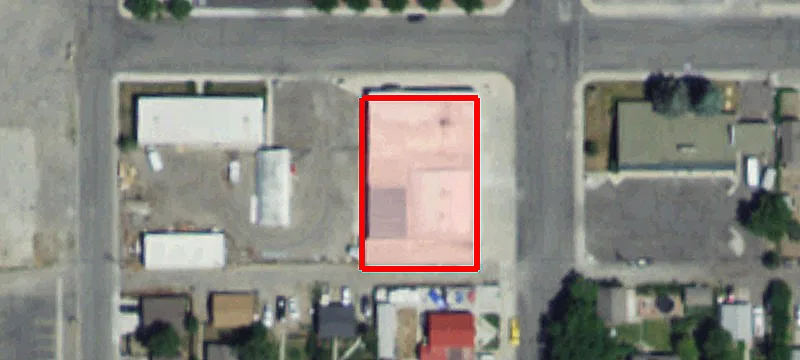 202 2nd E St