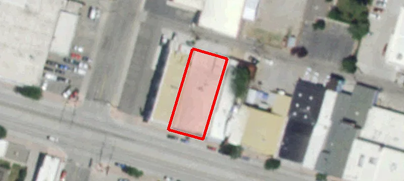 372 Main St
