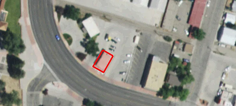 960 Main St