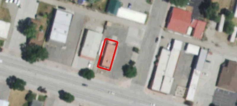 608 Main St