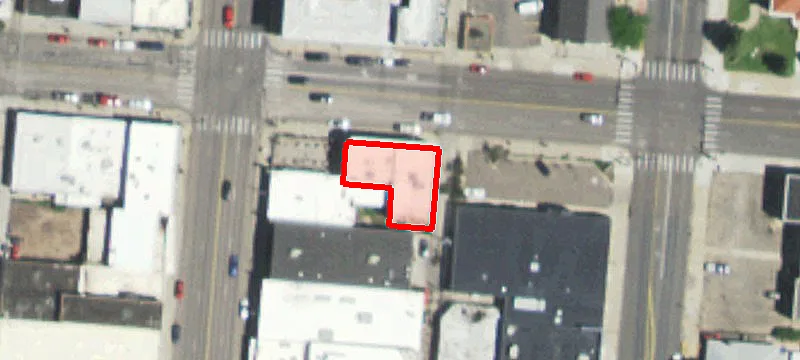 306 Grand Ave