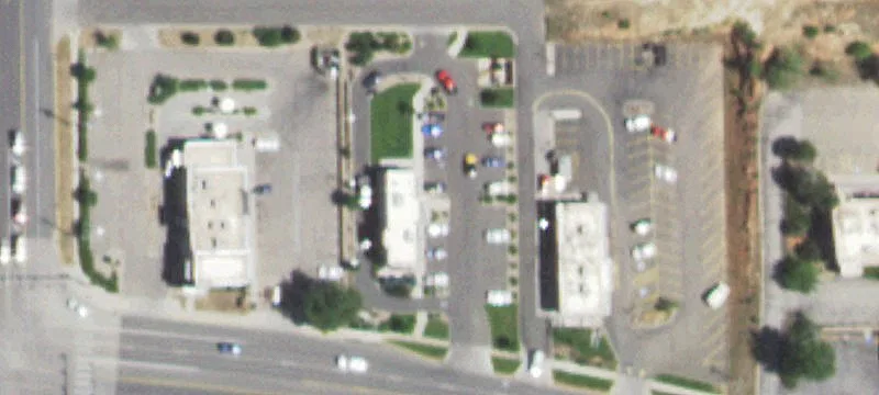 3021 Grand Ave