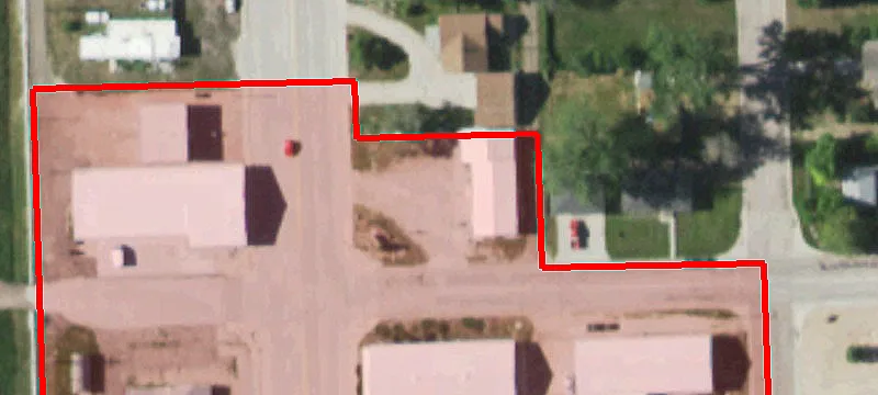 825 Main St