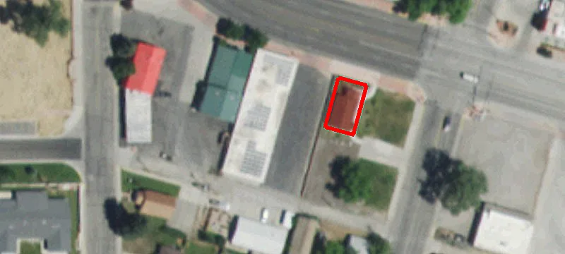 933 Main St