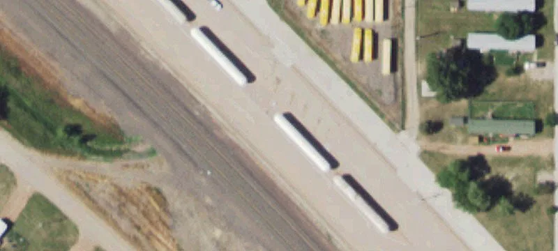 Railroad Ave
